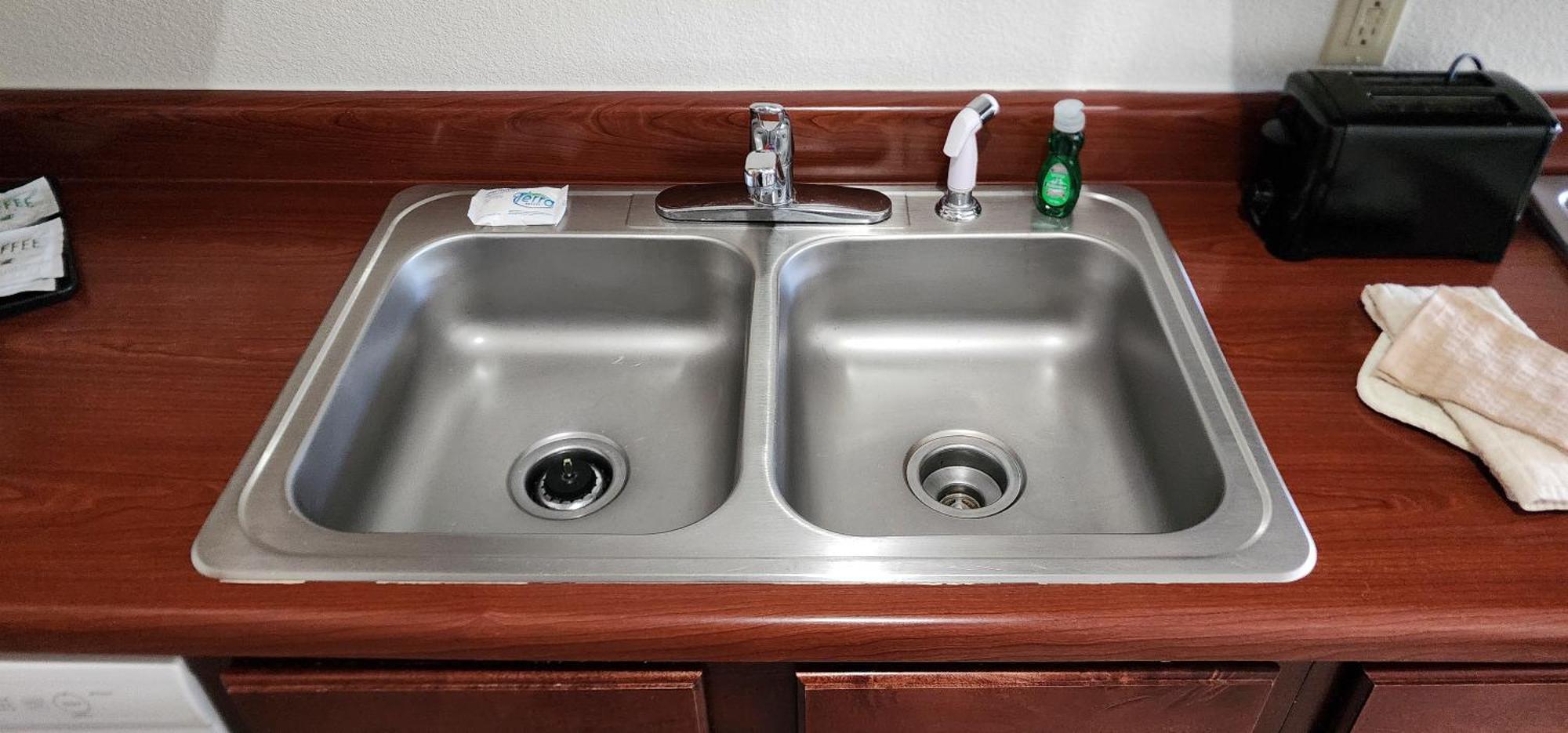 All Towne Suites Saint Robert Bagian luar foto