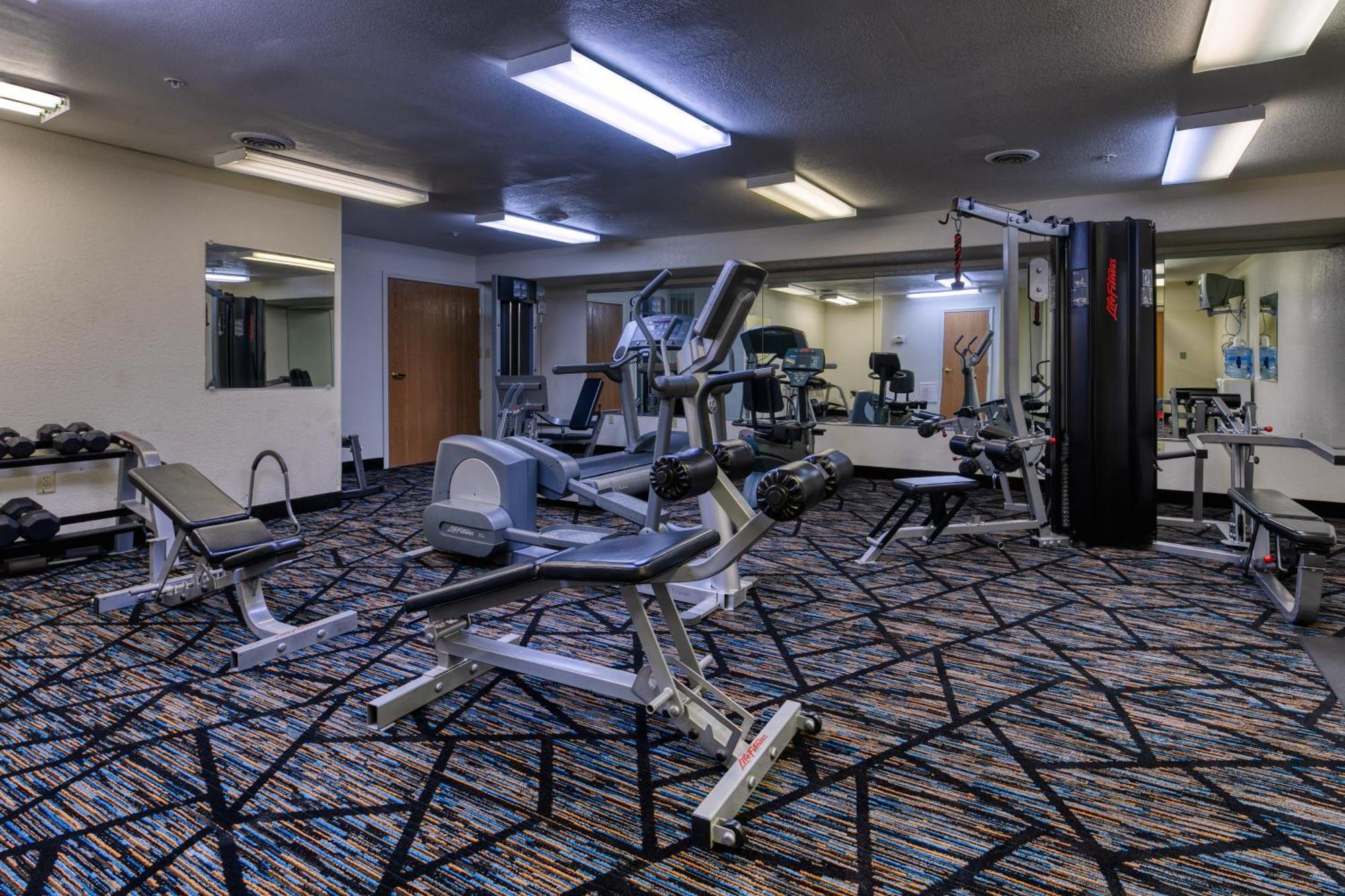All Towne Suites Saint Robert Bagian luar foto