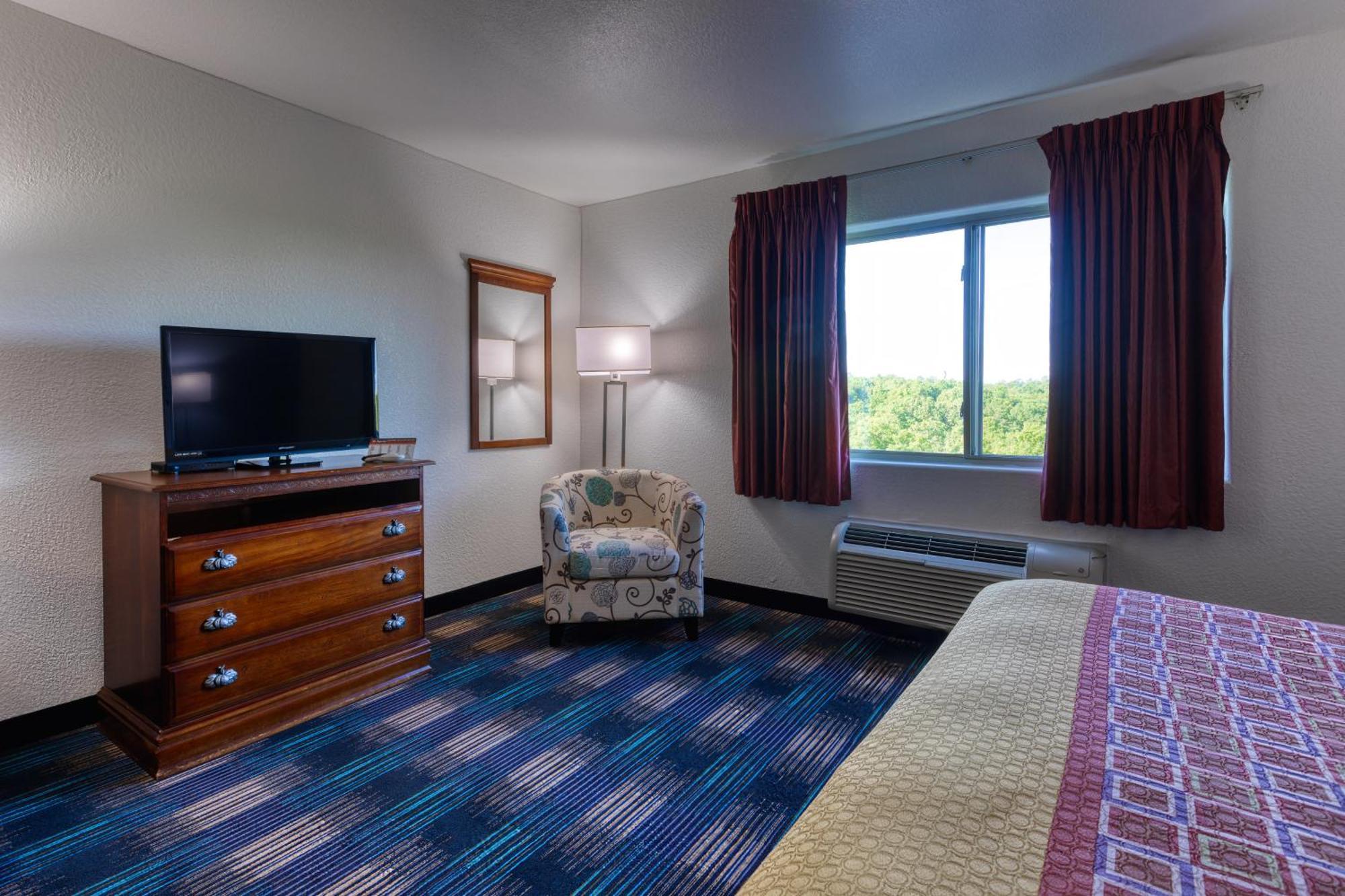 All Towne Suites Saint Robert Bagian luar foto